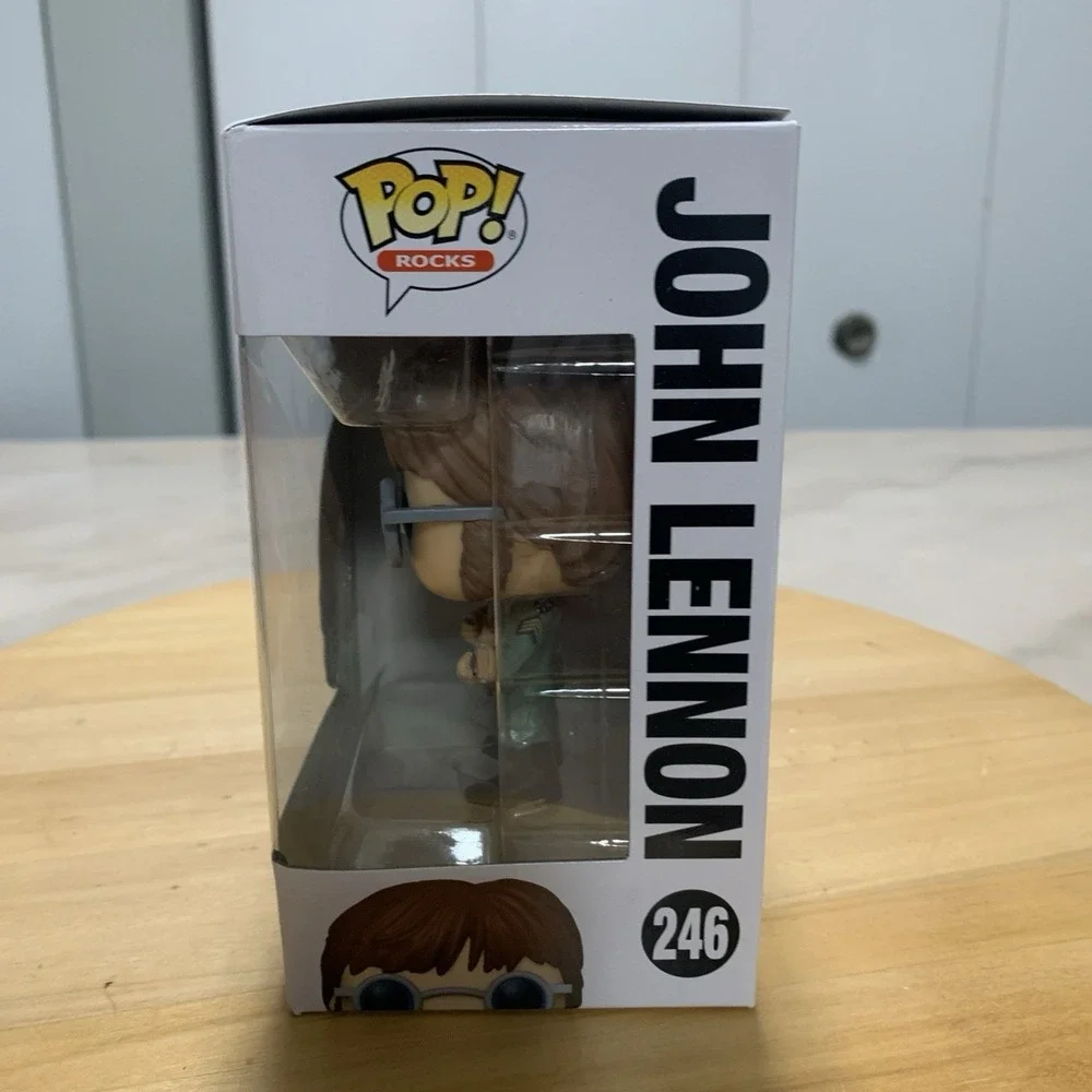Funko Pop Rocks John Lennon #246 In Protector